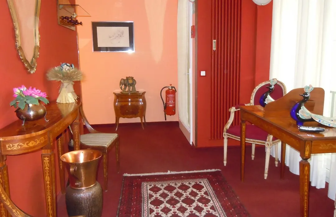 Swiss Lodge Nassa Garni-1
